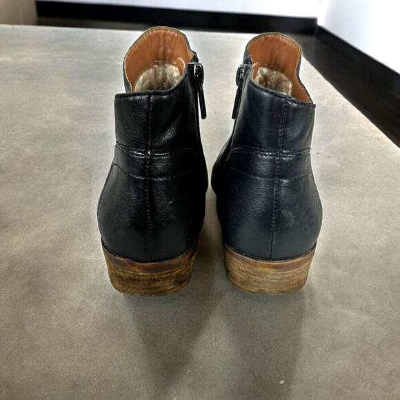 Lucky Brand Women’s 7.5 Black Leather Western Side Zip Ankle Boots - Picture 6 of 10